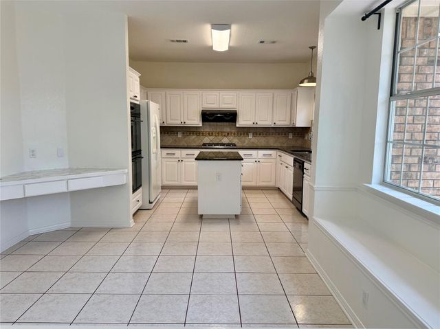 11112 Marden LN, Austin, TX 78739