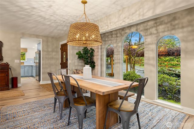 15335 Sunrise Drive NE, Bainbridge Island, WA 98110