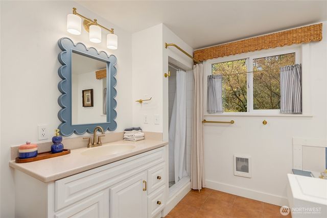 15335 Sunrise Drive NE, Bainbridge Island, WA 98110