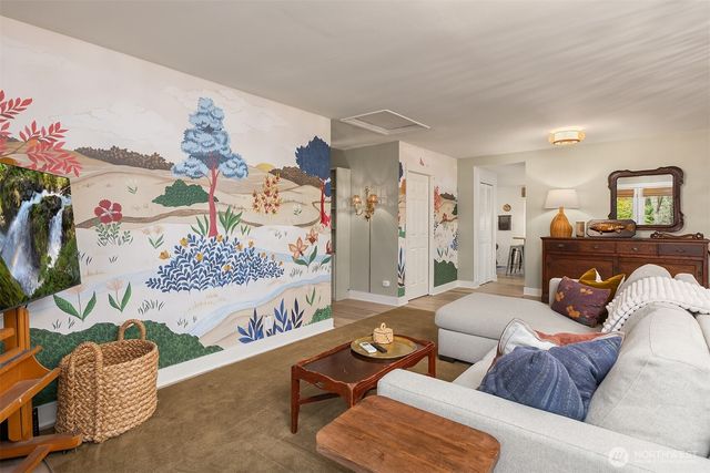 15335 Sunrise Drive NE, Bainbridge Island, WA 98110
