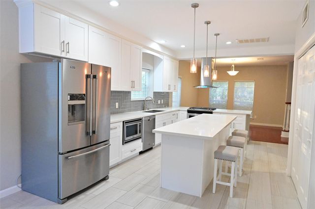 2339 Bent River Drive, Sugar Land, TX 77479