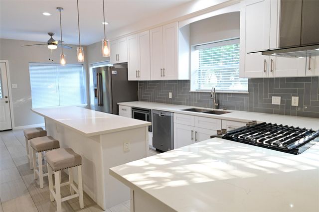 2339 Bent River Drive, Sugar Land, TX 77479