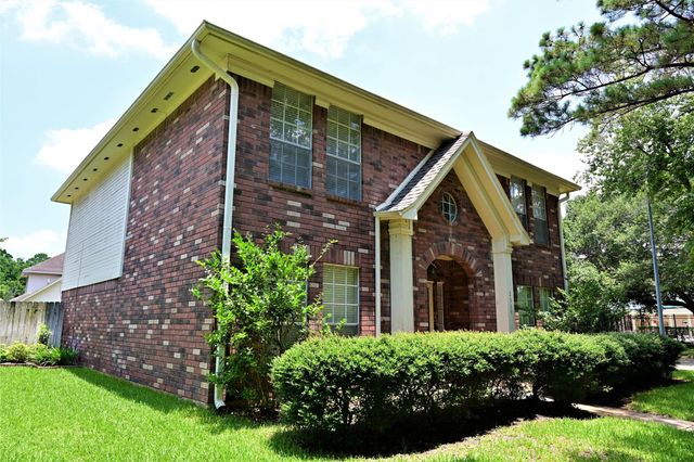 2339 Bent River Drive, Sugar Land, TX 77479