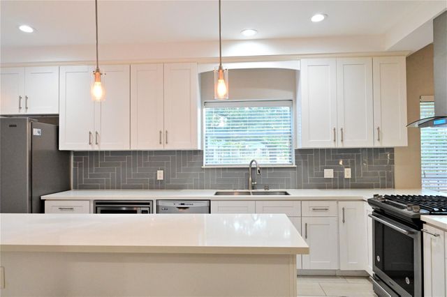 2339 Bent River Drive, Sugar Land, TX 77479