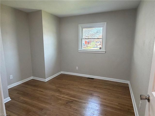 109 Woodstock ST, Portsmouth, VA 23701