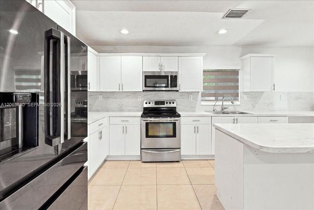 20340 NW 42nd Avenue, Miami Gardens, FL 33055