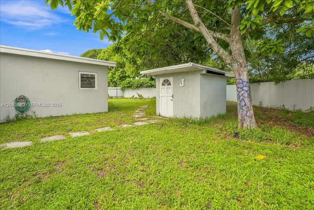 20340 NW 42nd Avenue, Miami Gardens, FL 33055