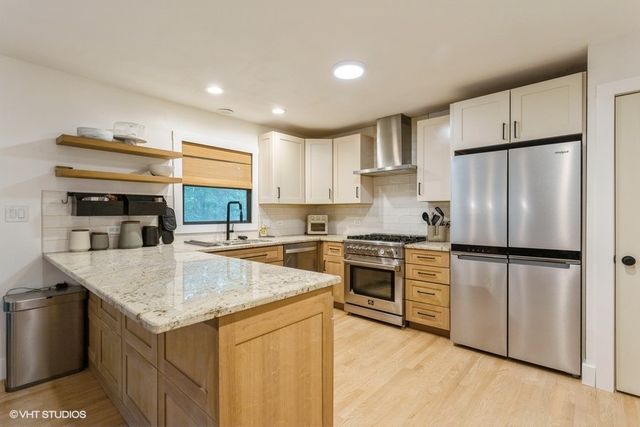 3506 W Oakhill Drive, Crete, IL 60417