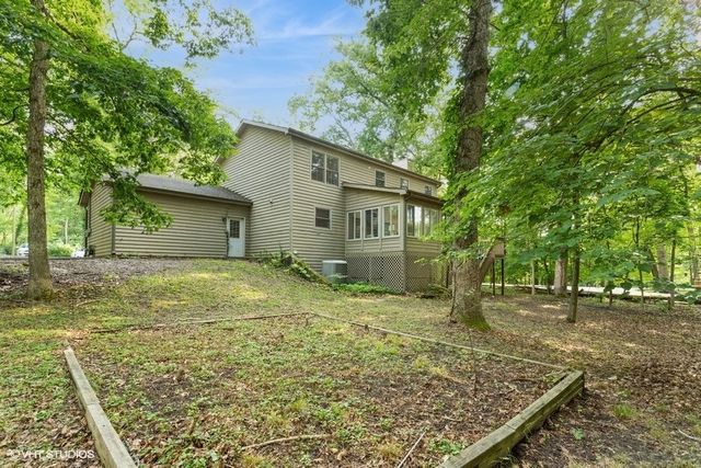 3506 W Oakhill Drive, Crete, IL 60417