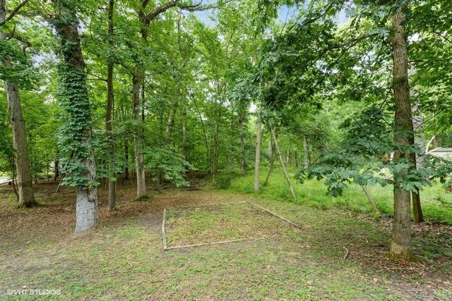 3506 W Oakhill Drive, Crete, IL 60417