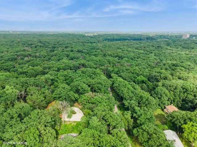 3506 W Oakhill Drive, Crete, IL 60417