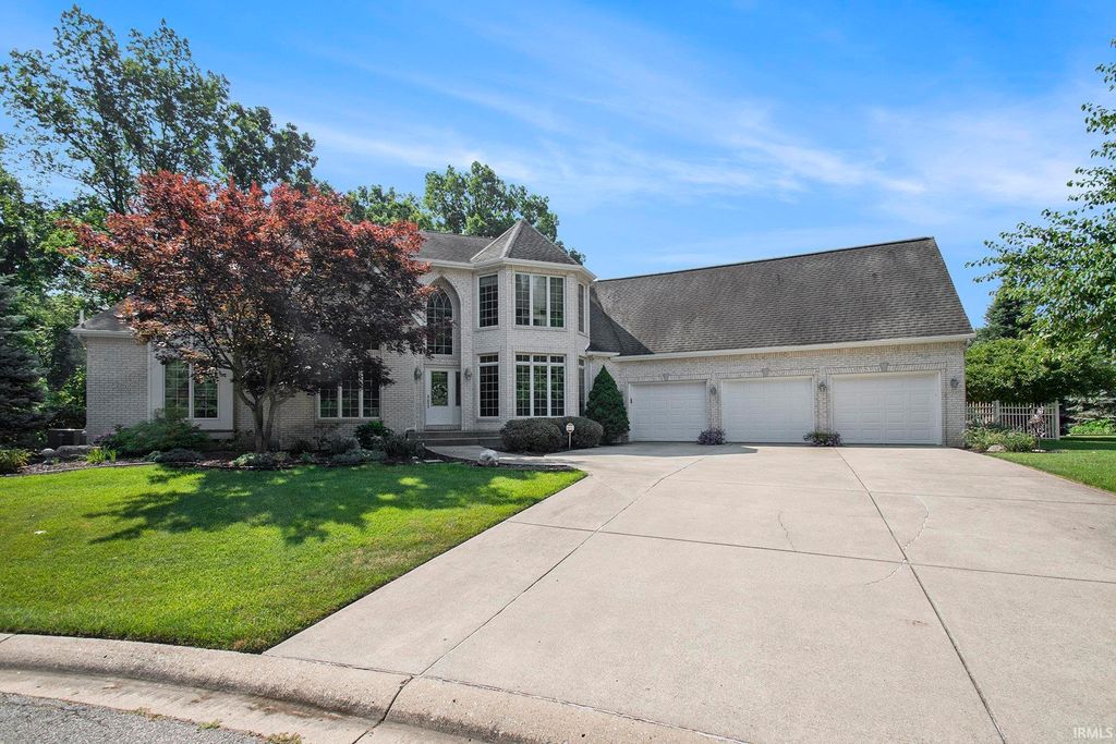 26252 Woodsong Court, South Bend, IN 46628