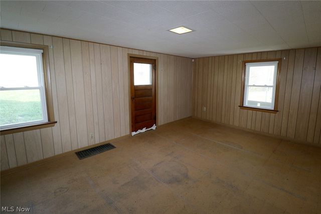 1041 County Road 14, Rayland, OH 43943