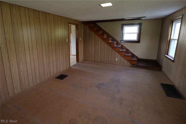 1041 County Road 14, Rayland, OH 43943