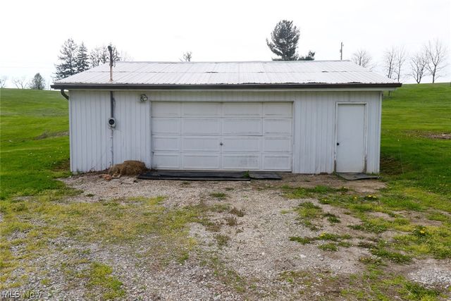 1041 County Road 14, Rayland, OH 43943