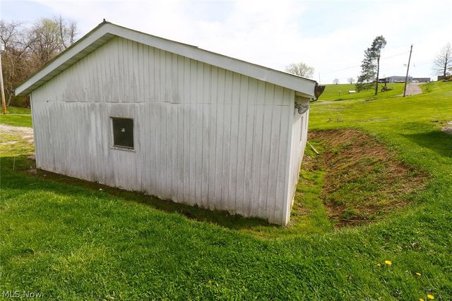 1041 County Road 14, Rayland, OH 43943