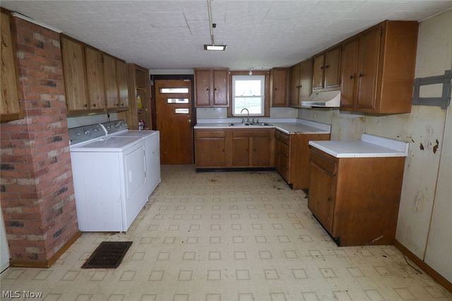 1041 County Road 14, Rayland, OH 43943