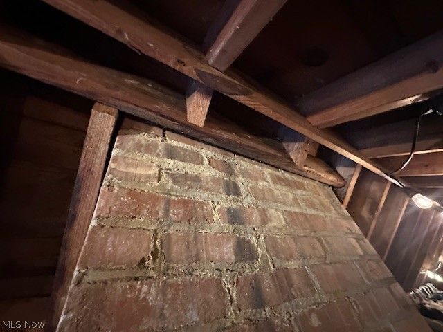 1011 Yellowstone Road, Cleveland Heights, OH 44121