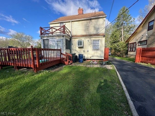 1011 Yellowstone Road, Cleveland Heights, OH 44121