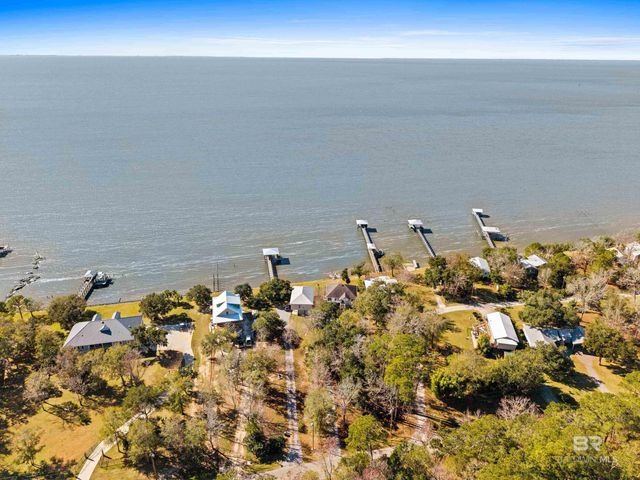 9581 S Bay Road, Foley, AL 36535