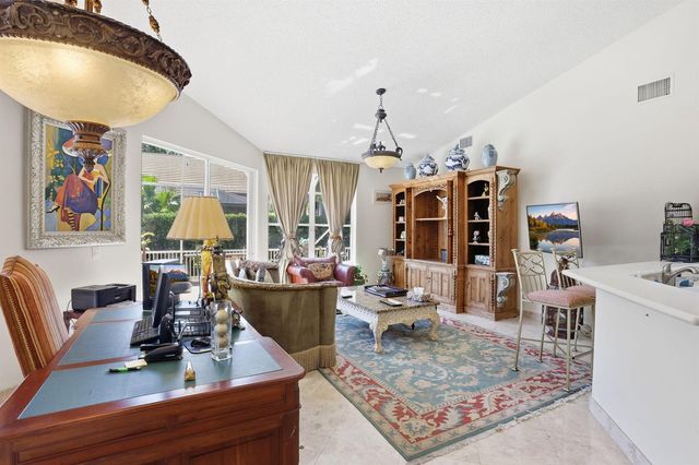 7821 Dorchester Road, Boynton Beach, FL 33472