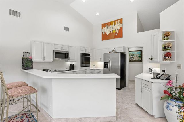 7821 Dorchester Road, Boynton Beach, FL 33472