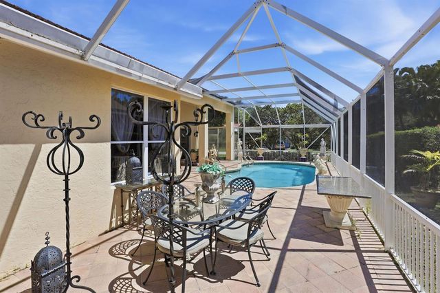 7821 Dorchester Road, Boynton Beach, FL 33472