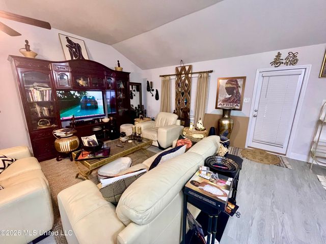 6214 Saphire Lane, Biloxi, MS 39532