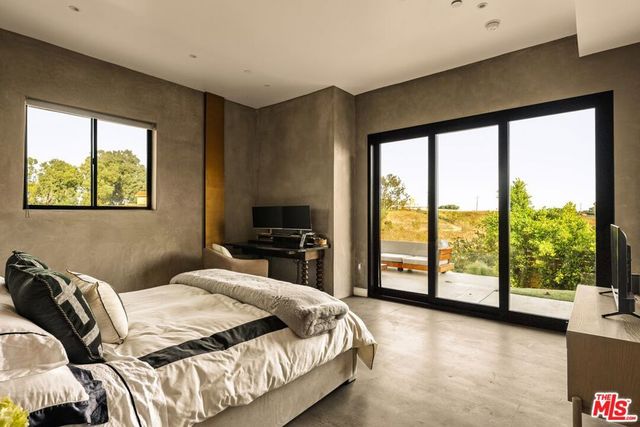 5904 Kanan Dume Road, Malibu, CA 90265