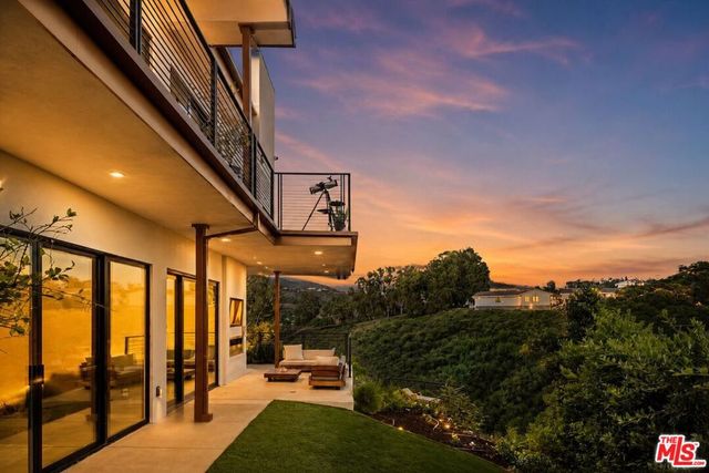 5904 Kanan Dume Road, Malibu, CA 90265