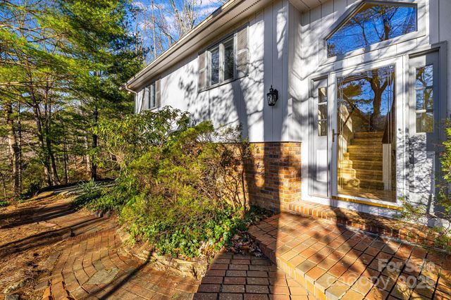 31 Covewood Road, Asheville, NC 28805