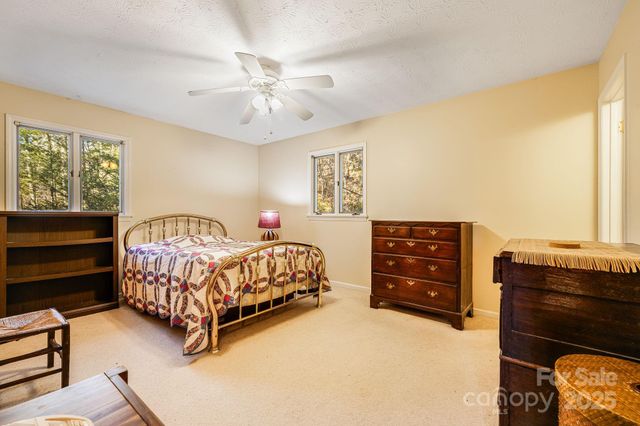 31 Covewood Road, Asheville, NC 28805