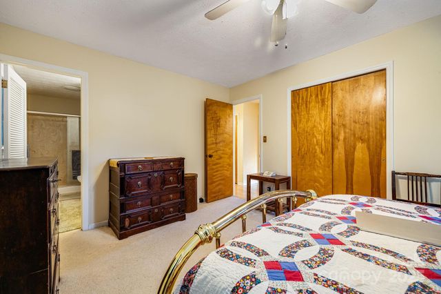 31 Covewood Road, Asheville, NC 28805