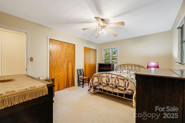 31 Covewood Road, Asheville, NC 28805