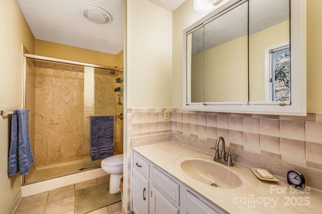 31 Covewood Road, Asheville, NC 28805