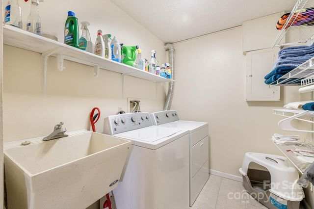 31 Covewood Road, Asheville, NC 28805