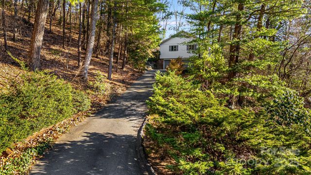 31 Covewood Road, Asheville, NC 28805