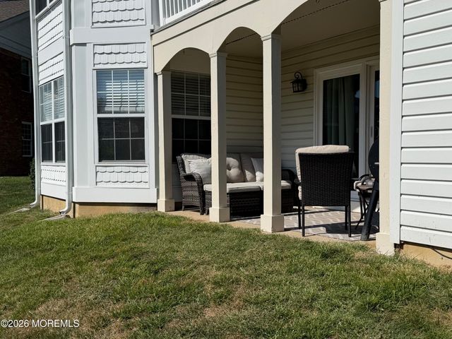 267 Tulip Lane, Freehold, NJ 07728