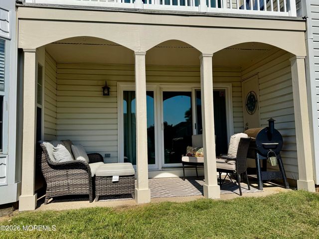 267 Tulip Lane, Freehold, NJ 07728