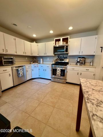 267 Tulip Lane, Freehold, NJ 07728