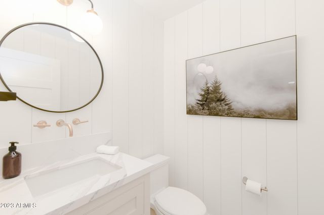 5532 E CROCUS Drive, Scottsdale, AZ 85254