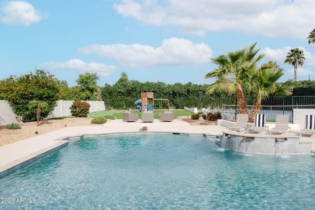 5532 E CROCUS Drive, Scottsdale, AZ 85254