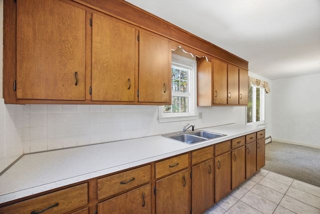 35 Grove Street, Kingston, MA 02364