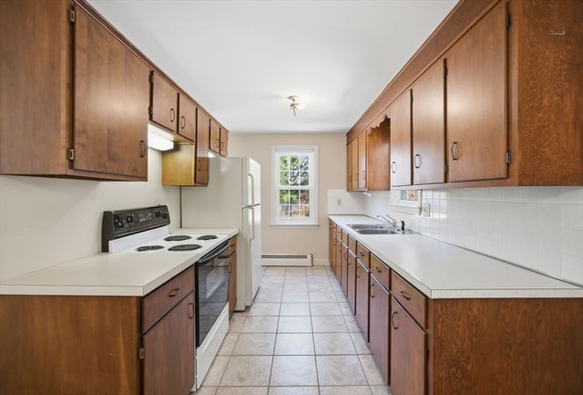 35 Grove Street, Kingston, MA 02364