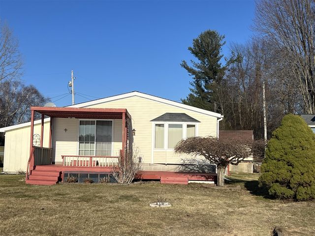 12515 S Rosemary Avenue, Grant, MI 49327