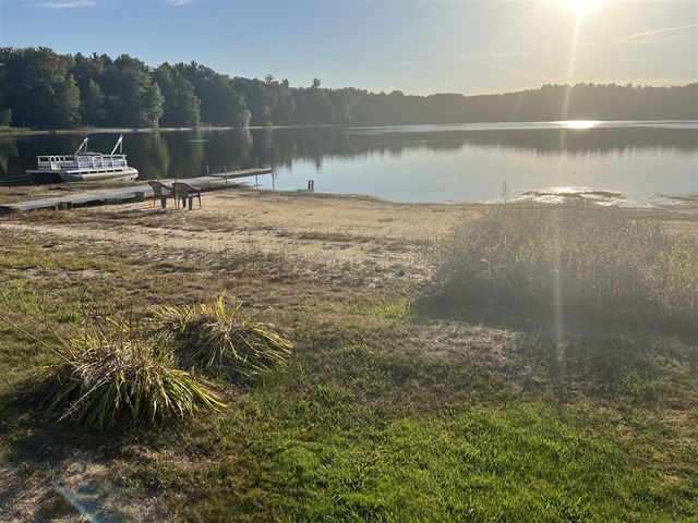 12515 S Rosemary Avenue, Grant, MI 49327