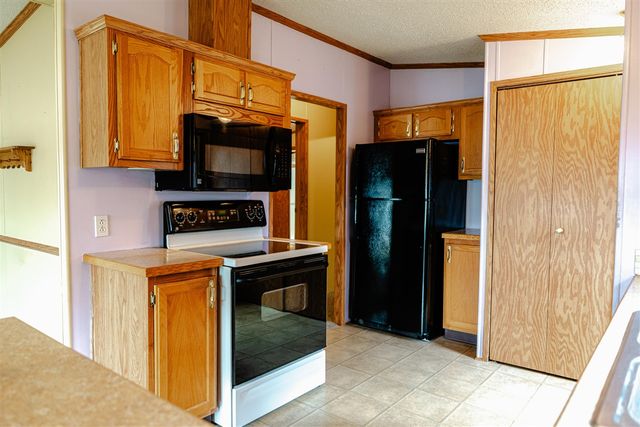 12515 S Rosemary Avenue, Grant, MI 49327