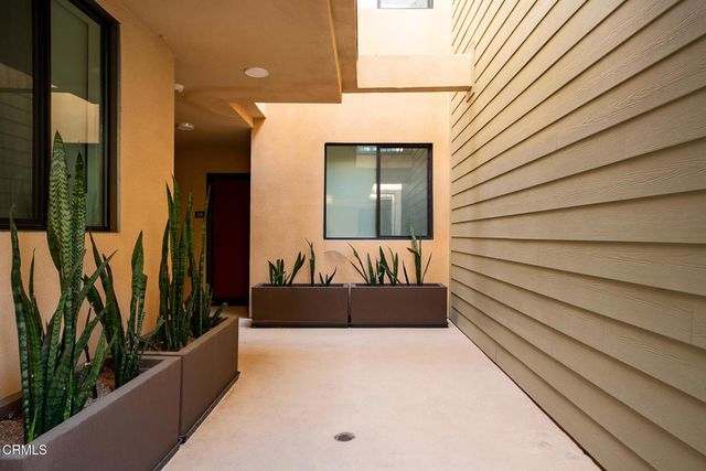 2608 Honolulu Avenue 208, Montrose, CA 91020
