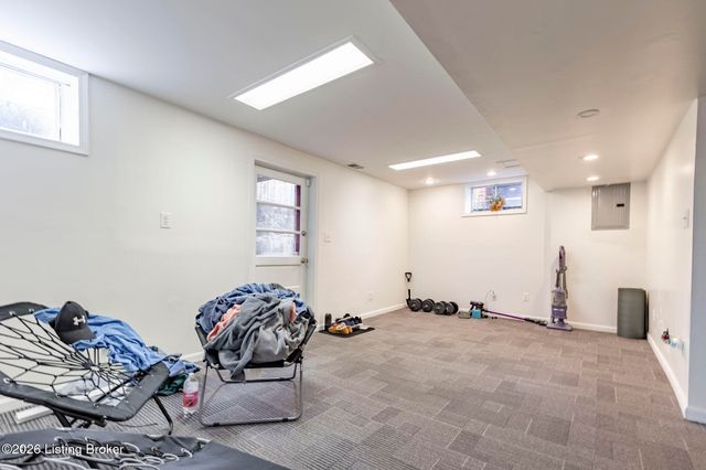 3414 Bryan Way, Louisville, KY 40220