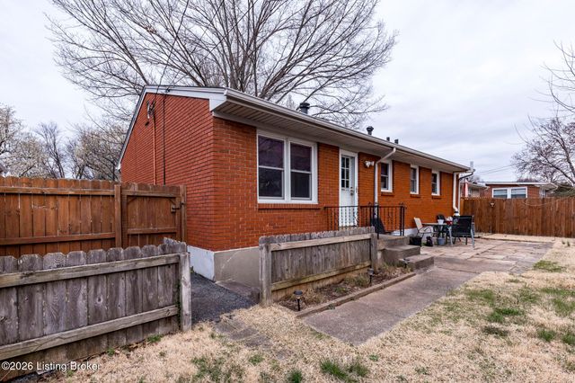 3414 Bryan Way, Louisville, KY 40220